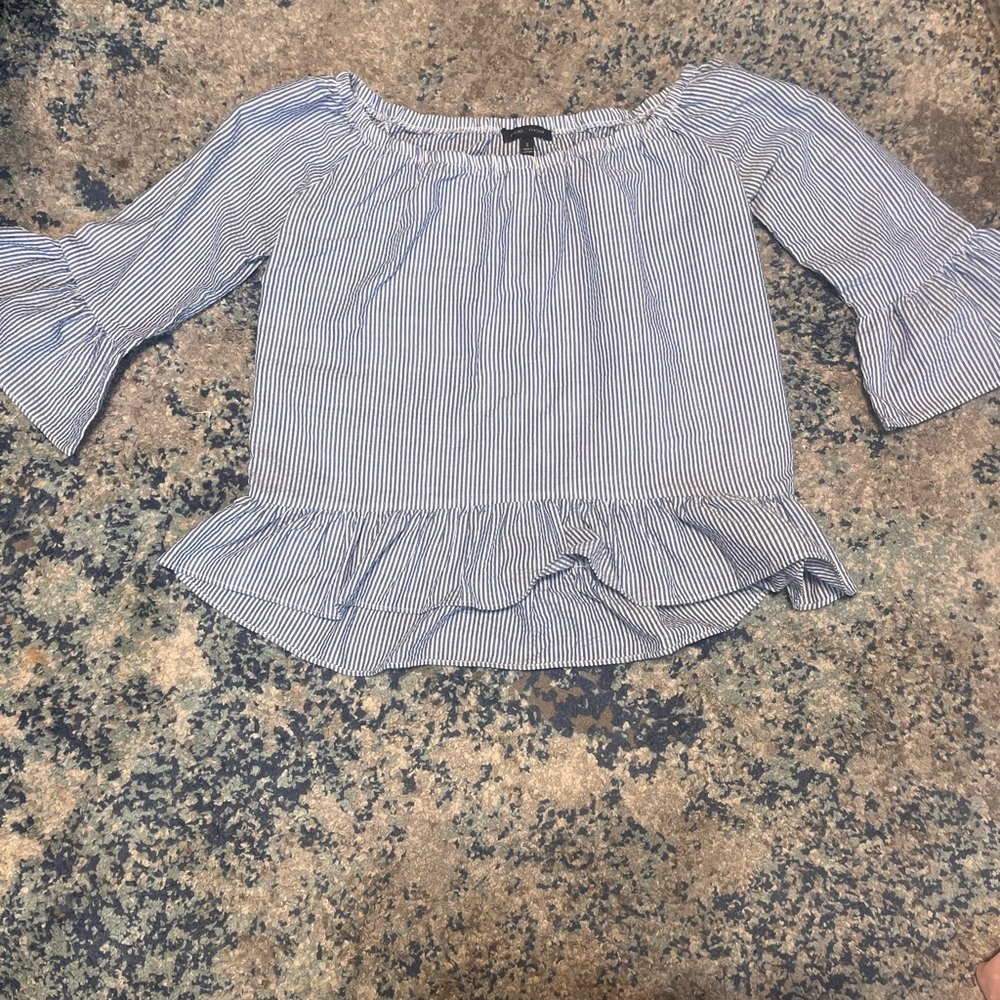 Moa Moa Blue & White Striped Ruffle Hem Top – Size Small